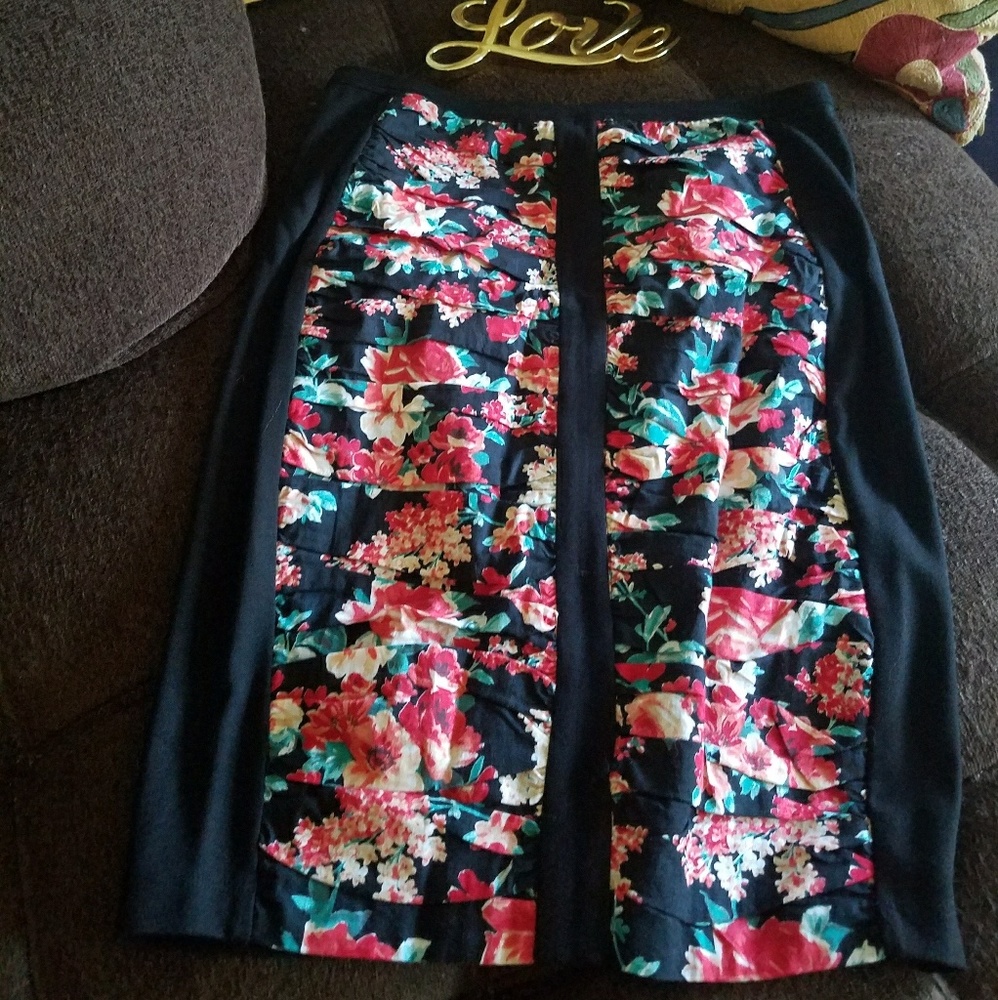 Bailey 44 skirt petite Medium